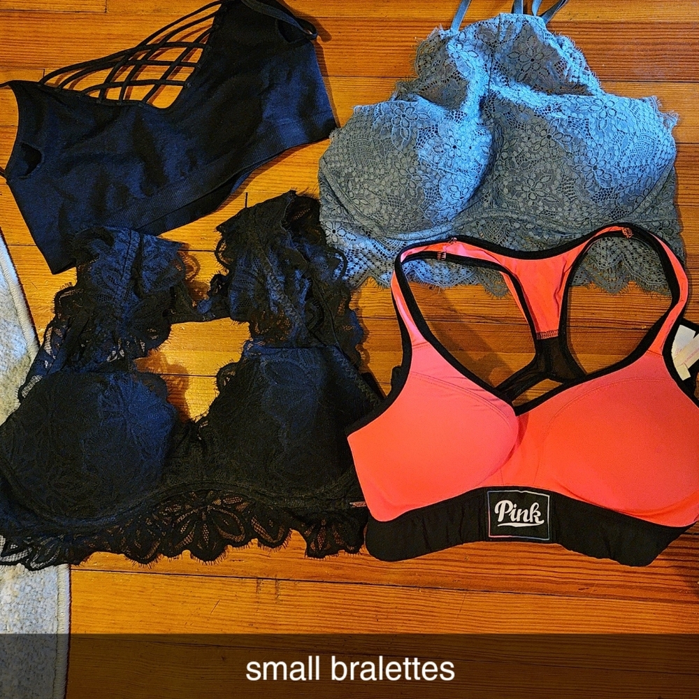 Small bralette bundle of 4